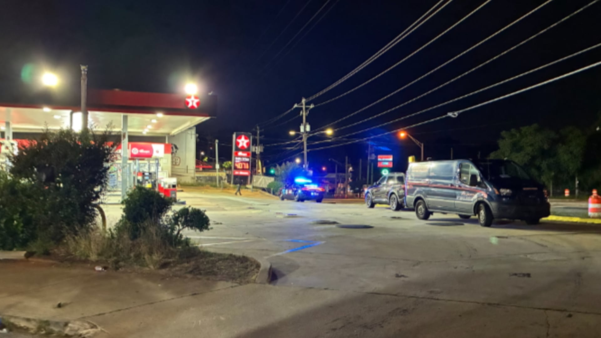 Man shot in the arm by his alleged girlfriend, Atlanta police say