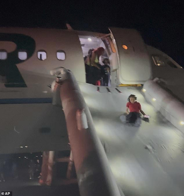 'Felt like an explosion:' Terrifying footage shows Frontier crash ...