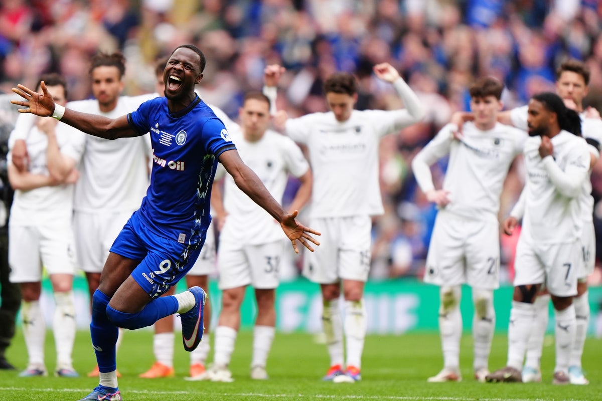 Rochdale secure Football League return in dramatic fashion