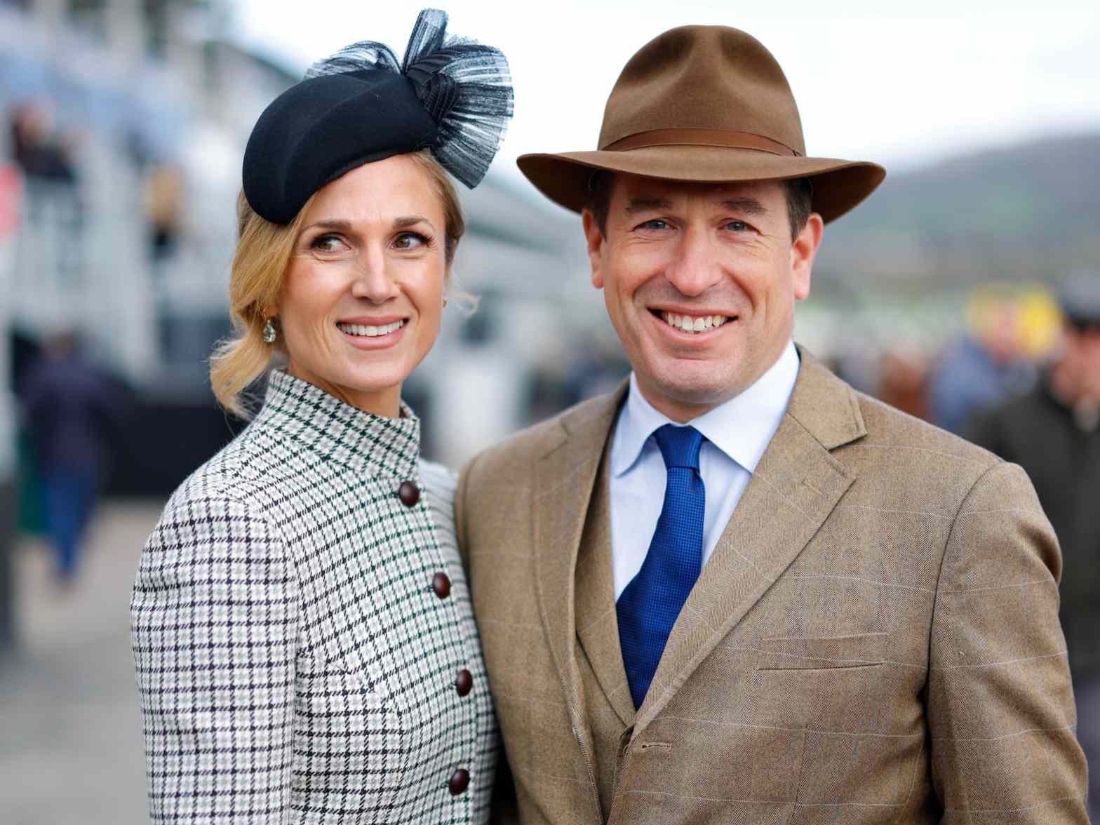 All about Harriet Sperling's engagement ring and its surprising royal ...