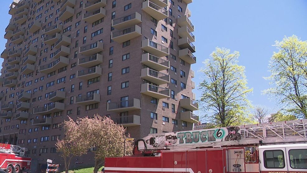 Second-alarm fire breaks out at high-rise apartment building in ...