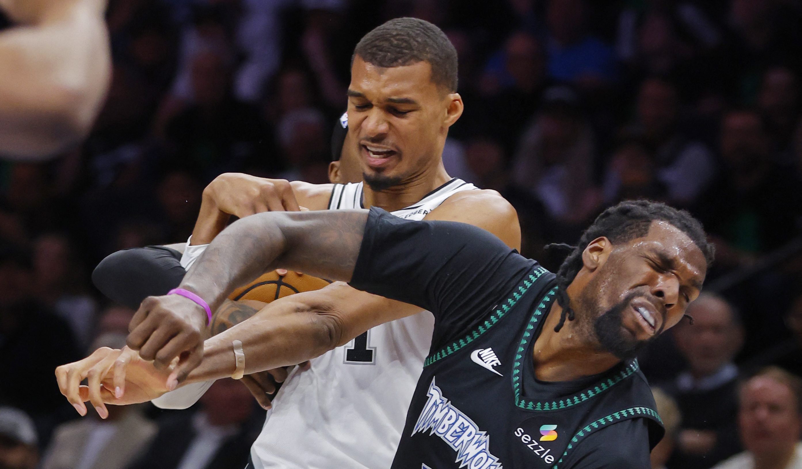 🚨 Victor Wembanyama Ejected in Game 4 After Flagrant 2 Elbow to Naz Reid — Spurs Star's Controversial Exit Shakes Up the Series 🏀🔥