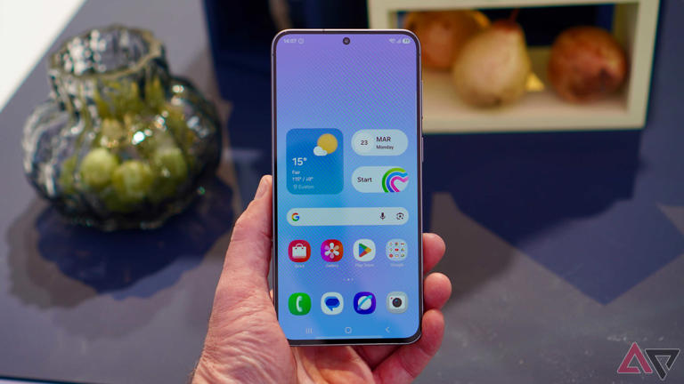 I've moved over from the Samsung Galaxy S26 Ultra — and I'm really ...