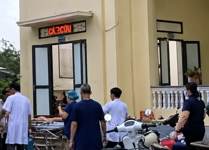4 người bị hàng xóm chém trọng thương trong đó có một cháu bé