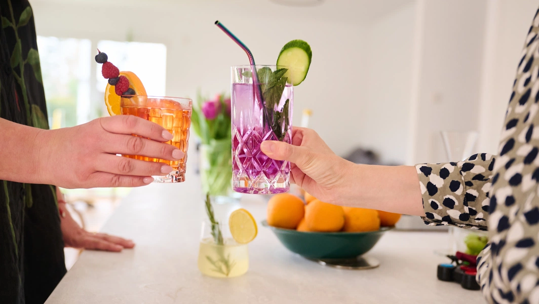 Healthy mocktails and hydrating drinks refresh summer 2026