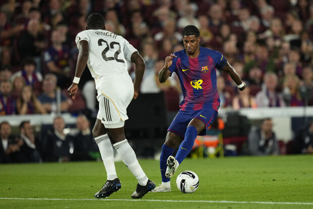 Barcelona está venciendo al Real Madrid 2-0 en el Camp Nou. ¿Cómo verlo?
