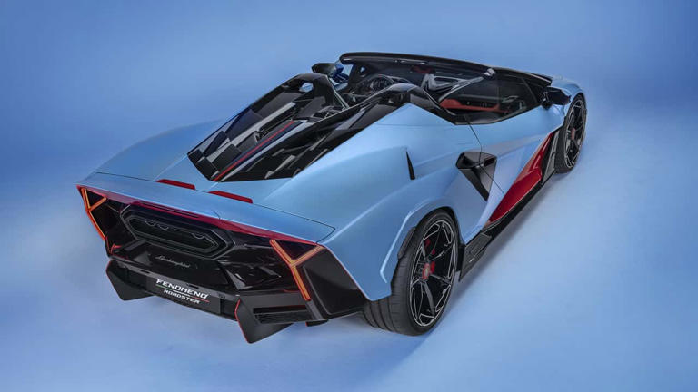 Meet Lamborghini's most powerful convertible ever: Fenomeno Roadster