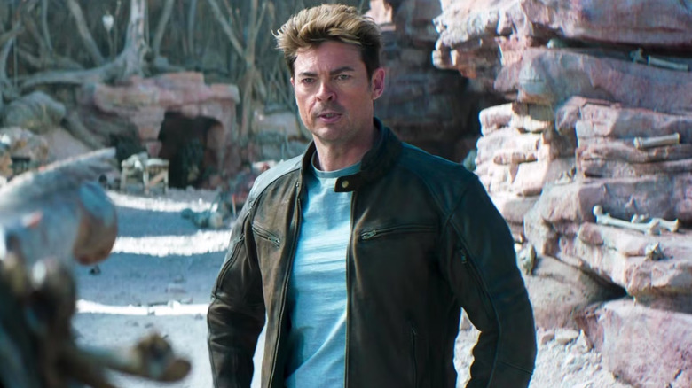 Mortal Kombat II star Karl Urban explains Johnny Cage's silliest ...