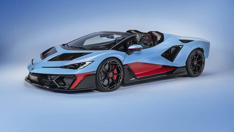 Meet Lamborghini's most powerful convertible ever: Fenomeno Roadster