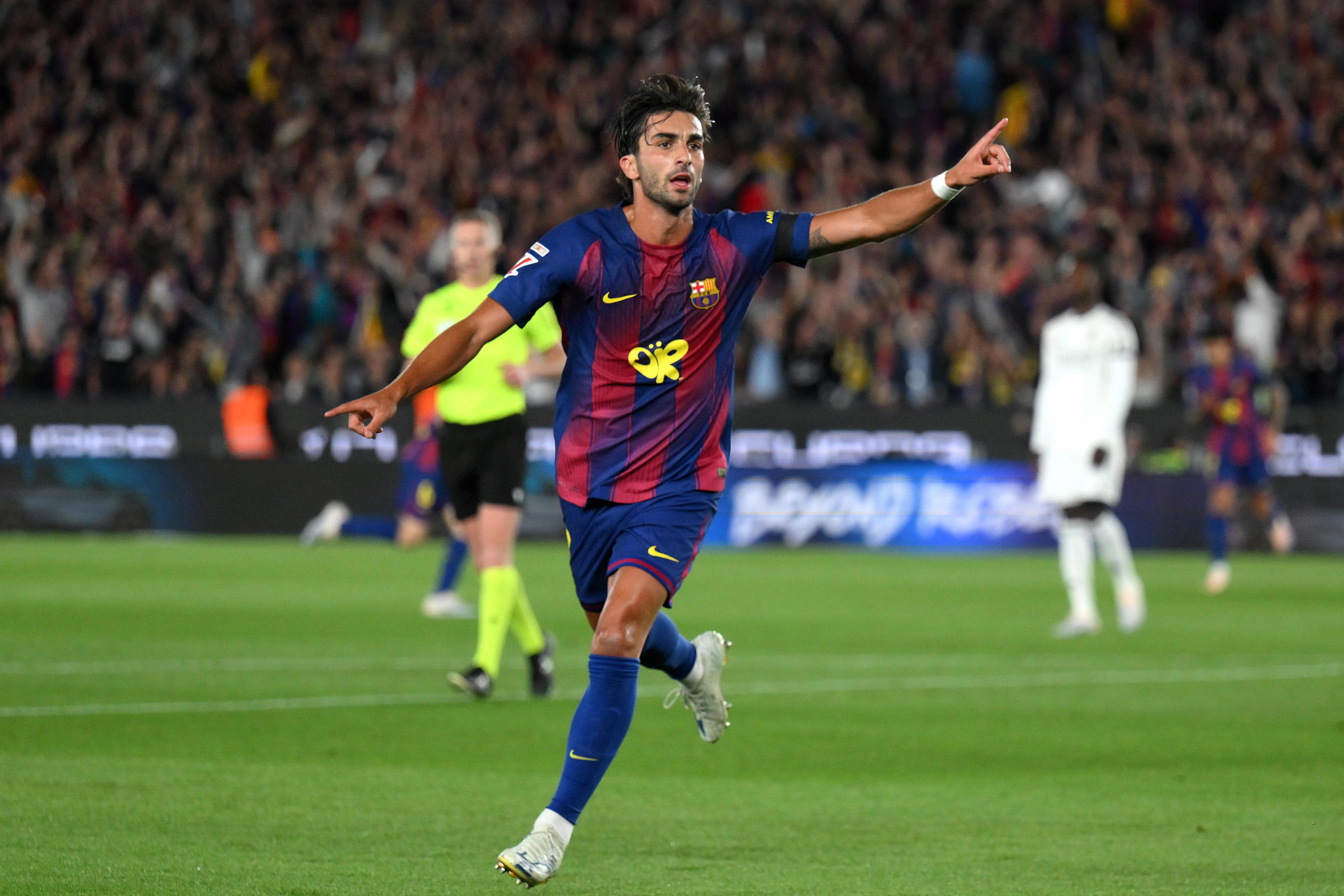Barcelona vs Real Madrid, La Liga: Final score 2-0, Barça win El ...