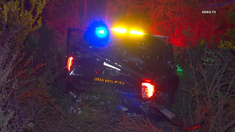 Suspected DUI driver crashes into Chula Vista police vehicle