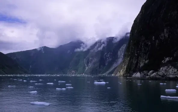 Scientists find warning signs before Alaska's 2025 megatsunami