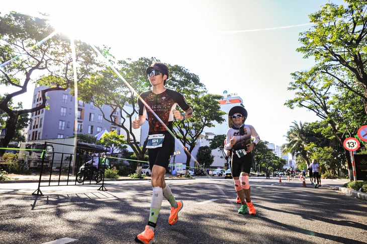 VĐV Việt Nam lỡ hẹn top 3 tại cuộc đua IRONMAN toàn phần ở Đà Nẵng