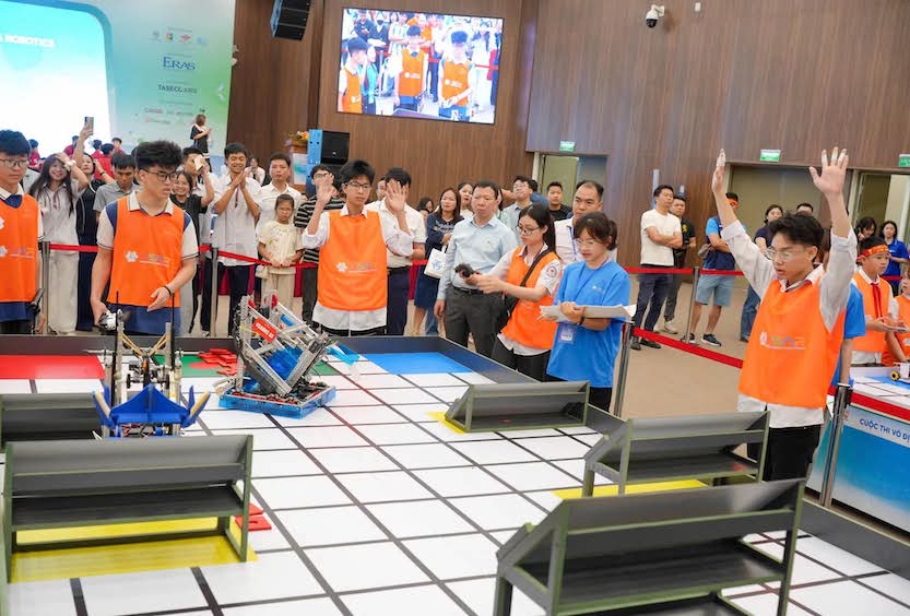 Gần 3.000 học sinh tranh tài tại đấu trường STEM, AI và robotics