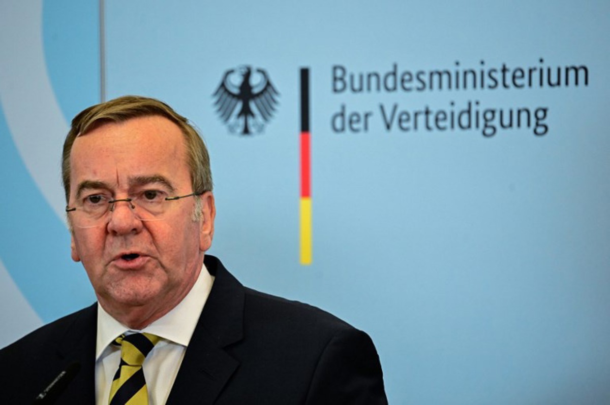 Inval Oekraïne - Duitsland wil hoogtechnologische wapens bouwen met ...
