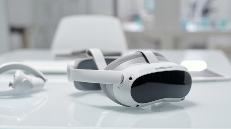 3 reasons why your VR headset is collecting dust