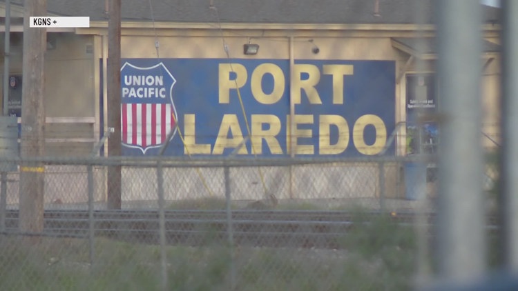 6 people found dead in Union Pacific boxcar in Laredo
