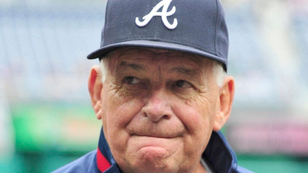Yankees join MLB in mourning Hall of Famer Bobby Cox