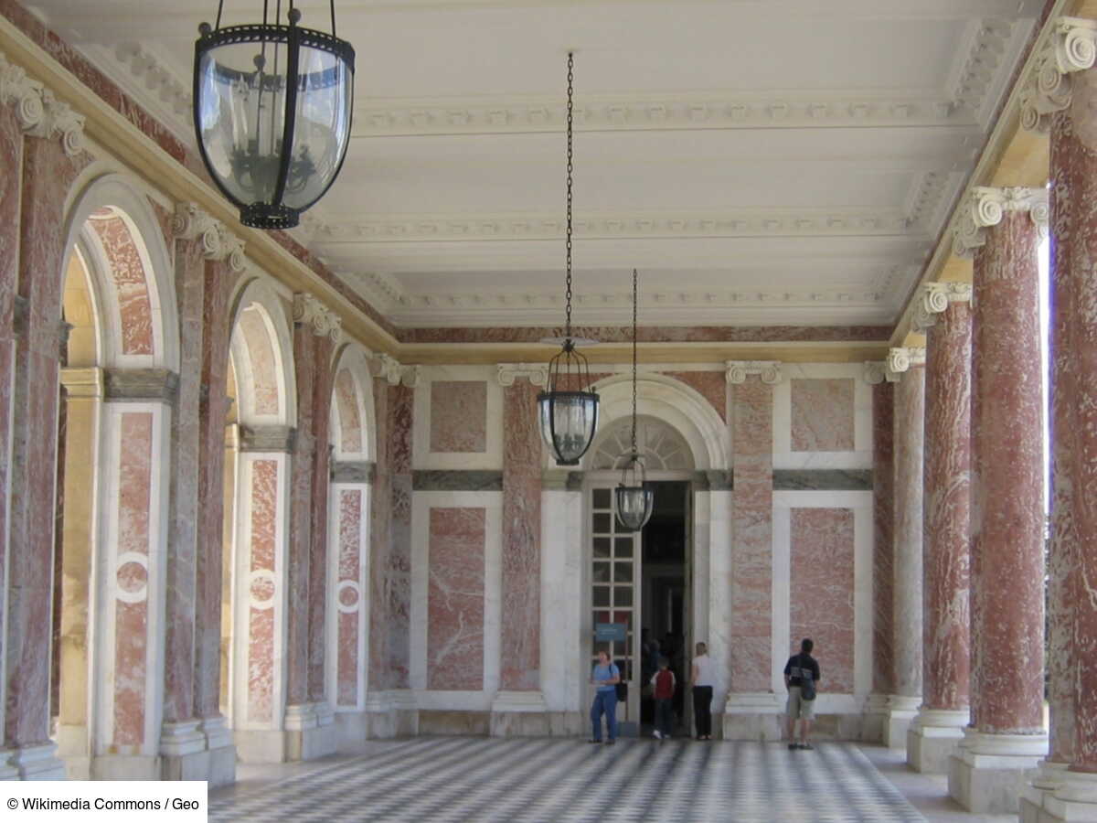 Le Grand Trianon, retraite secrète de Louis XIV et théâtre du pouvoir