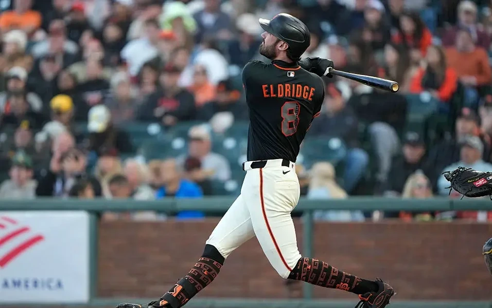 Giants shuffle roster after blowout loss to Pirates