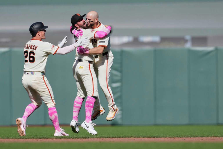 Rookie Jesus Rodriguez gives Giants a 12th-inning walk-off, series ...