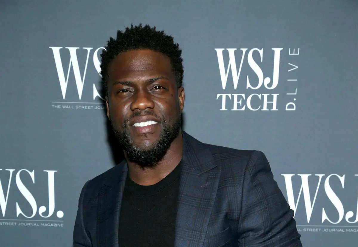 Chelsea Handler carga contra los cómicos MAGA en el roast de Kevin Hart ...
