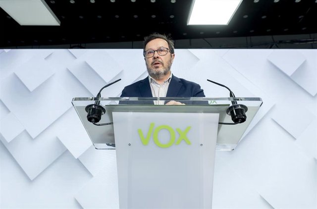 Vox descarta la abstención si Juanma Moreno roza la mayoría absoluta en ...