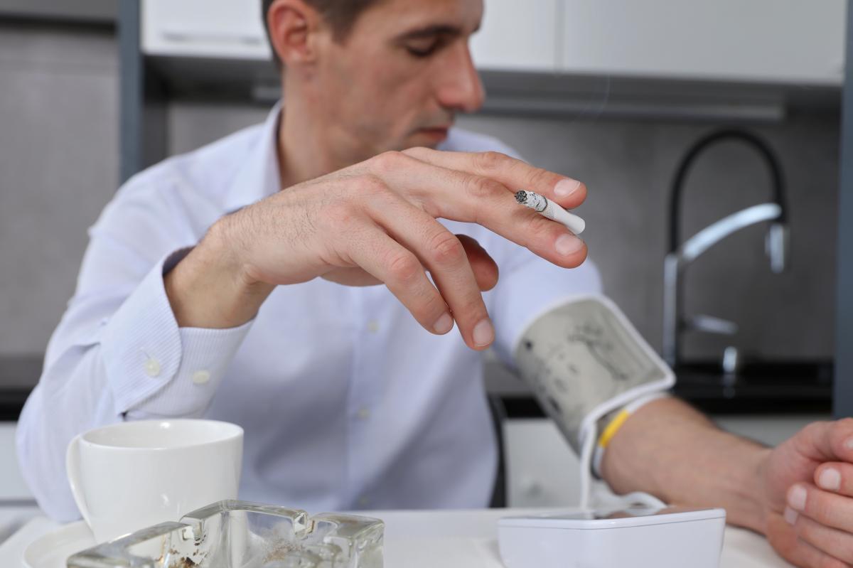 Rauchen und Blutdruck: Wie schnell er steigt – und wie schnell er sich ...