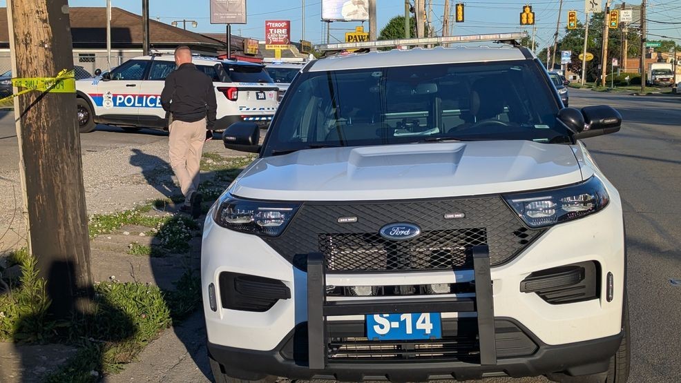 1 dead after shooting at gas station