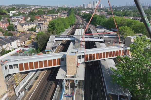 Video shows footbridge installed at Hither Green train station as part ...