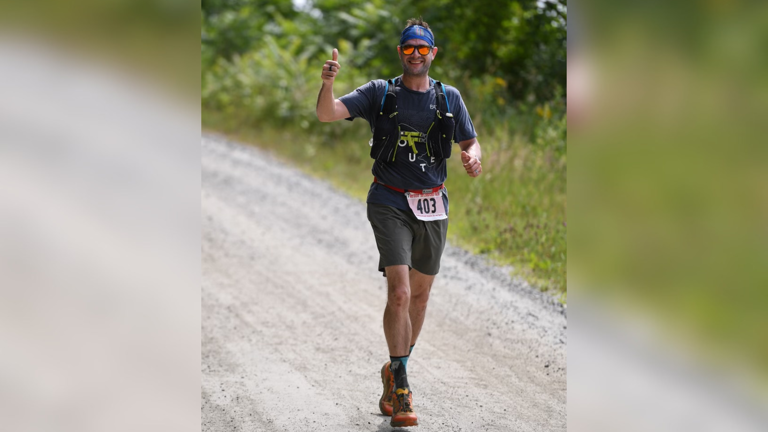 This is why your hips look uneven when you run — and how to fix it