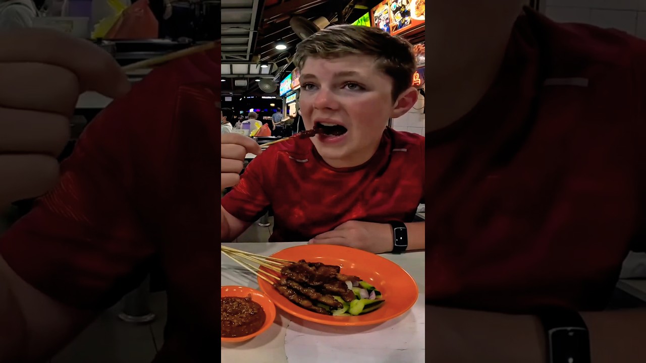 Our kid picks the best satay at Chomp Chomp! 🍢🔥