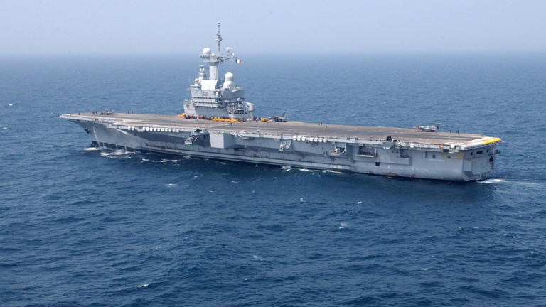 France’s nuclear carrier Charles de Gaulle now operates in the Middle ...