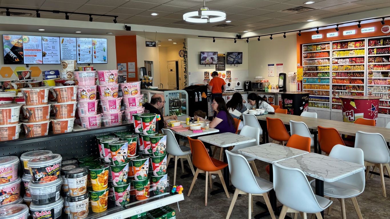 Inside Columbus' new DIY ramen cafe