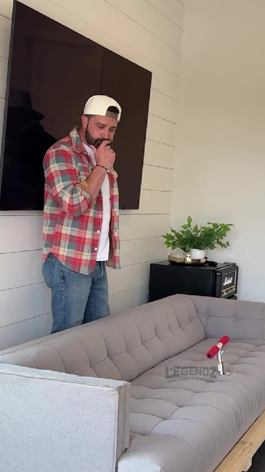 Unexpected DIY couch design that looks totally wild