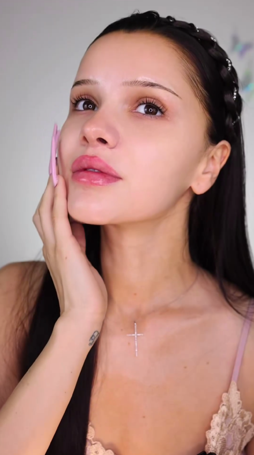 Calm morning skincare routine for natural glow