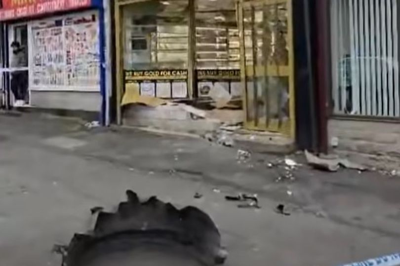 Man arrested after Bradford jewellers rammed by car - police statement ...