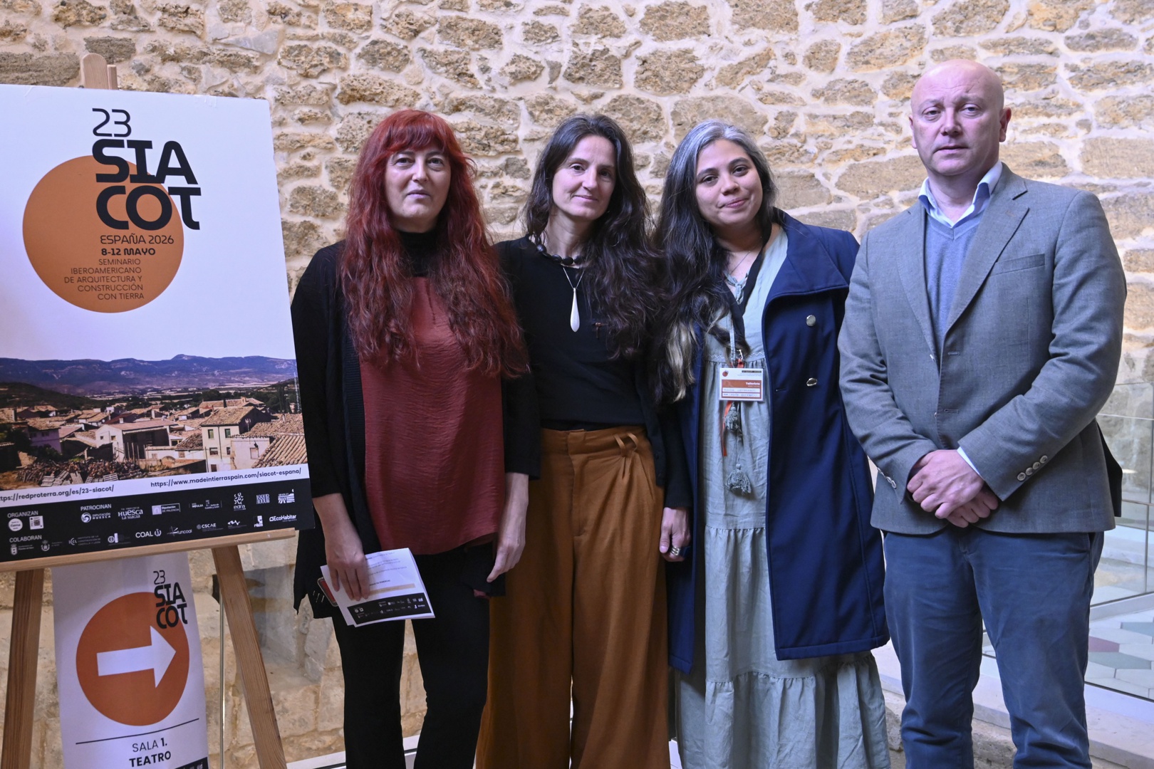 El medio rural reivindica la arquitectura en tierra como modelo ...