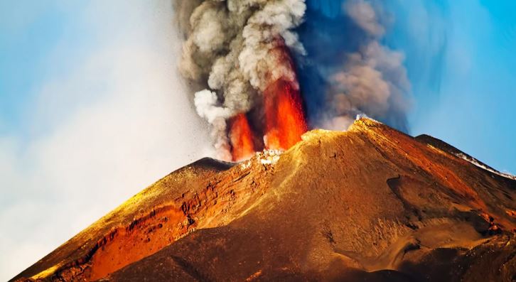 Top countries with active volcano you should think before visiting