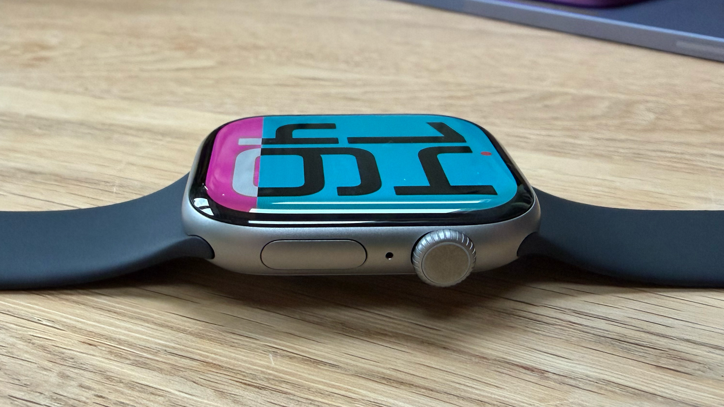 Apple isn’t bringing Touch ID to Apple Watch, leaker insists