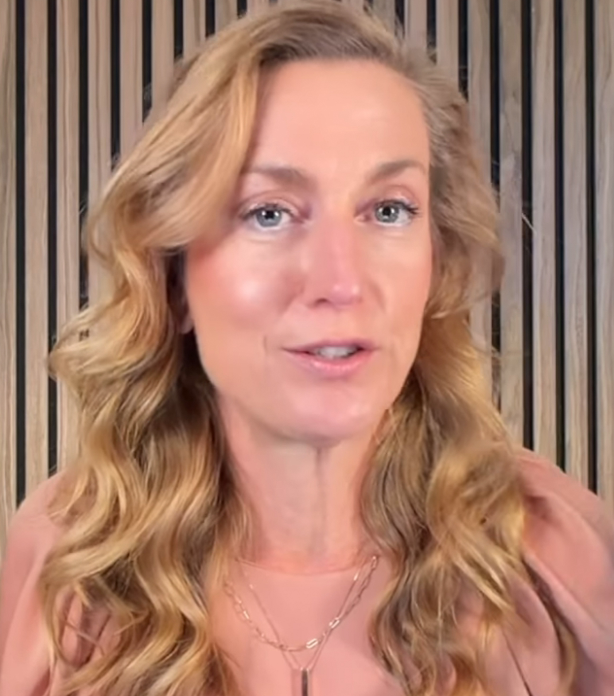 Reporter humiliated by Blake Lively claims 'delusional' actress ...