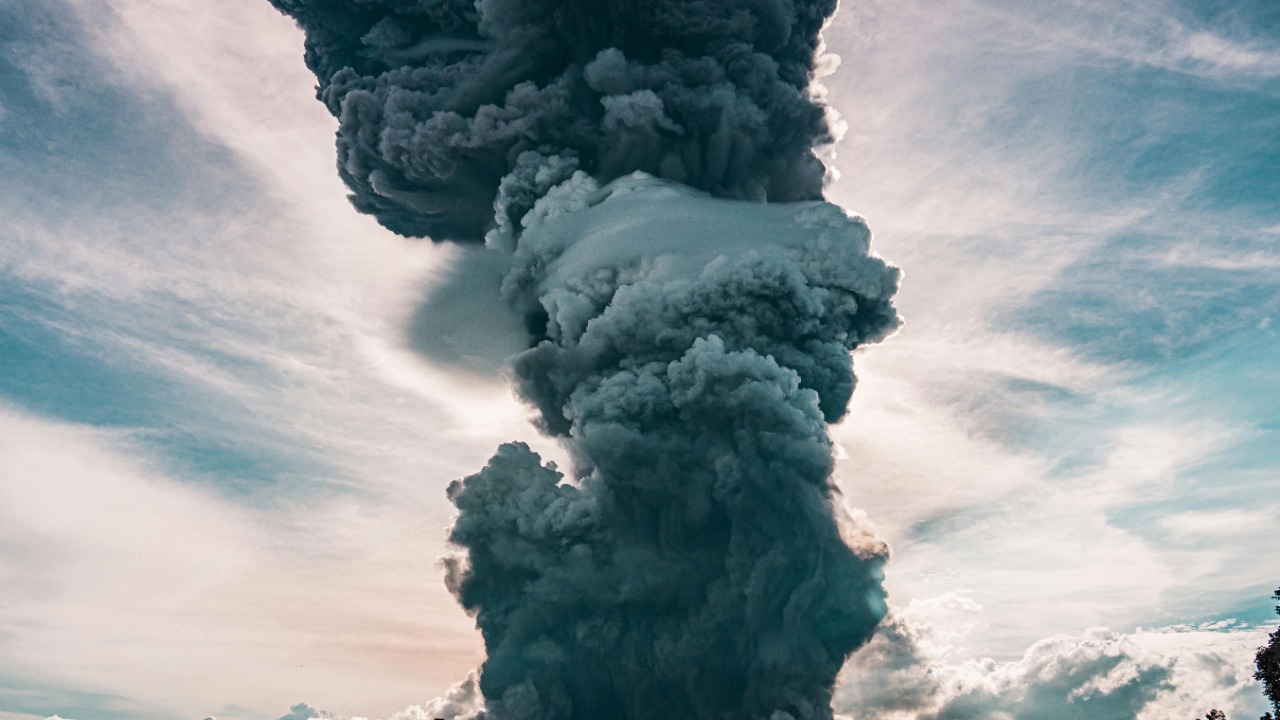 3 hikers killed after climbing a restricted Indonesian volcano to film ...