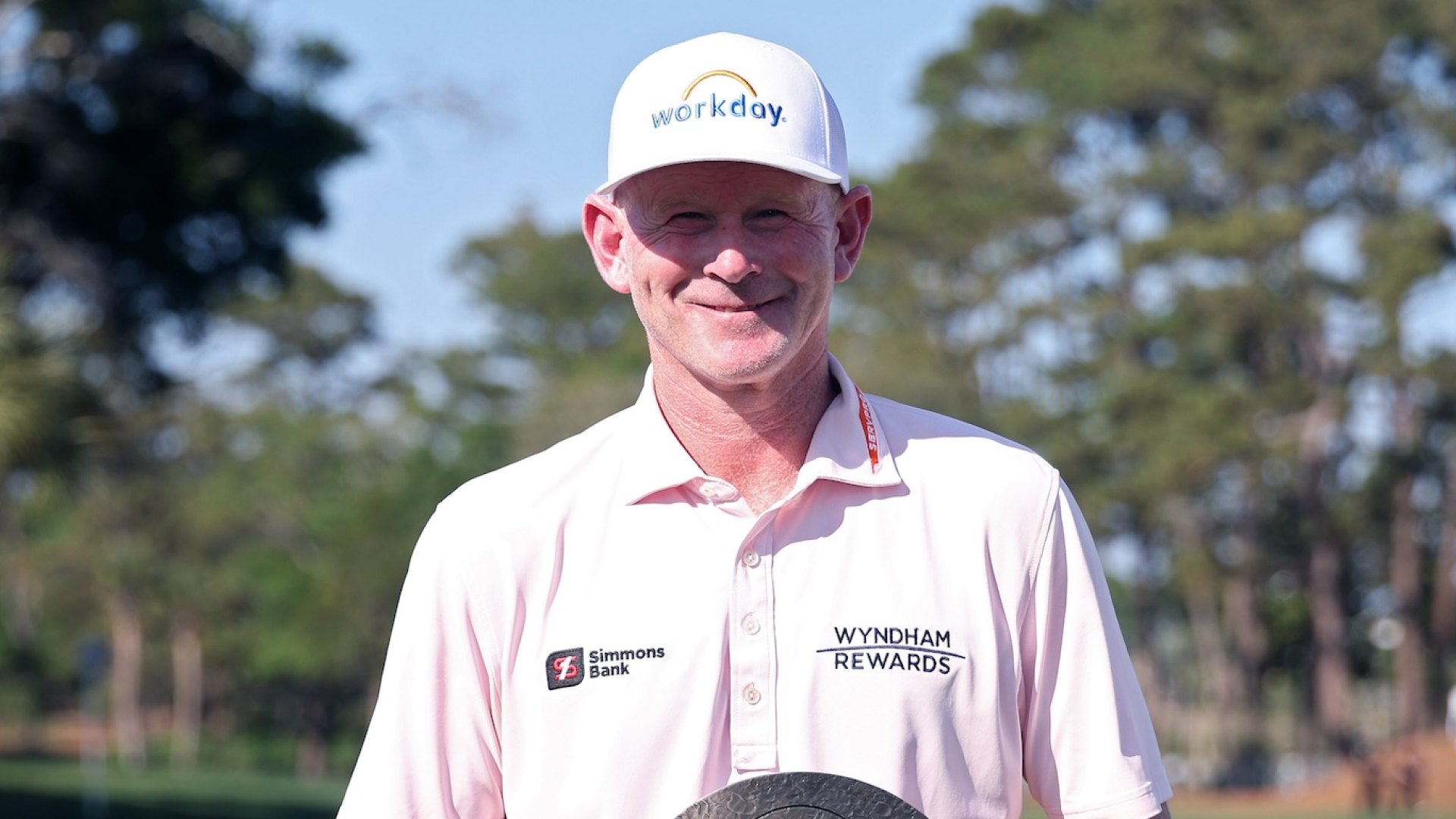 Golfer Brandt Snedeker has emotional Mother's Day win after mom's death