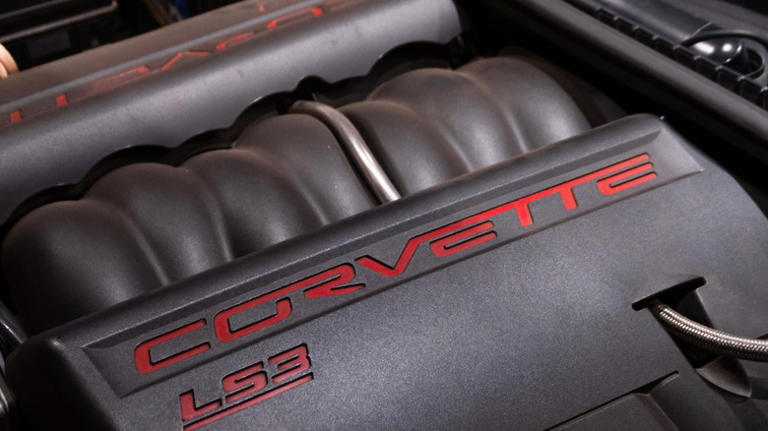 What are the main differences between GM's LS2 and LS3 engines?
