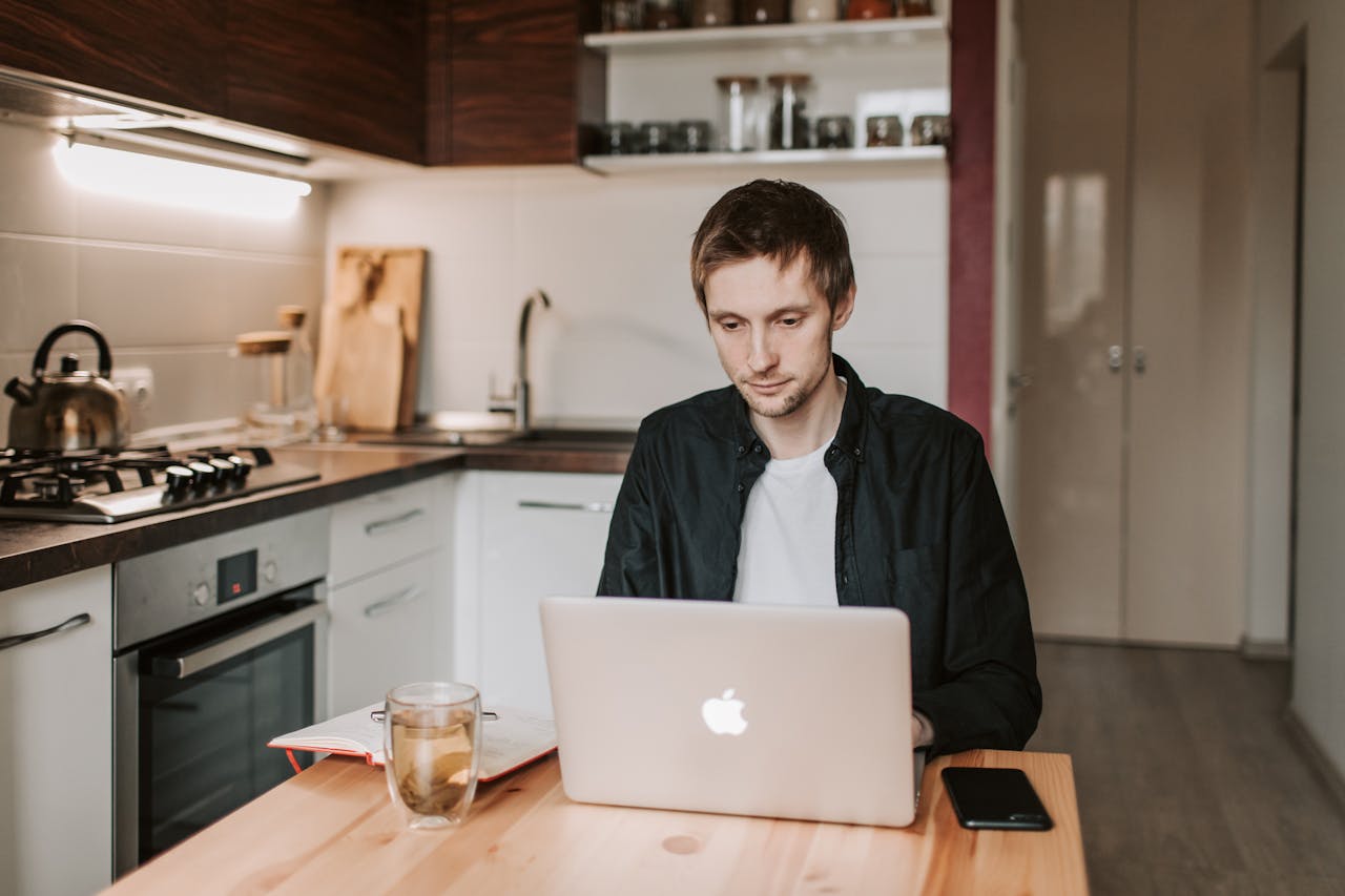 No experience? No problem: 15 remote jobs hiring now at $60K+