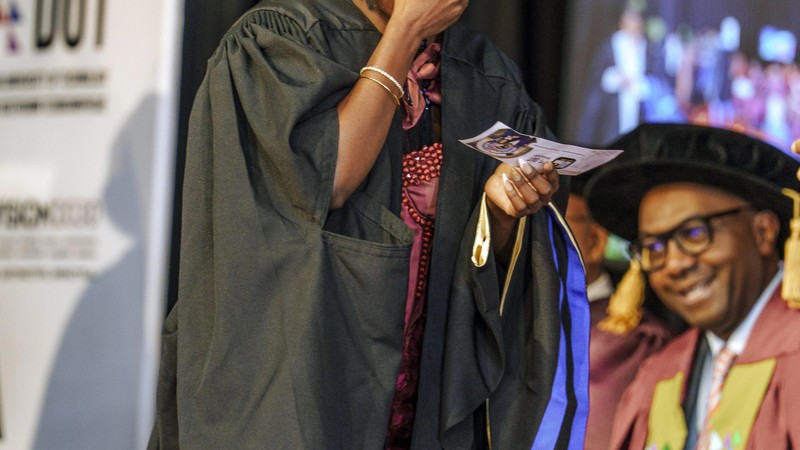 From pain to power: Nonsikelelo Mhlongo's inspiring graduation journey