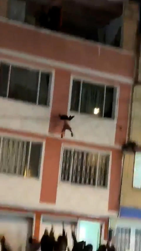 Heart-stopping video shows toddler fall from 4th-floor balcony after ...