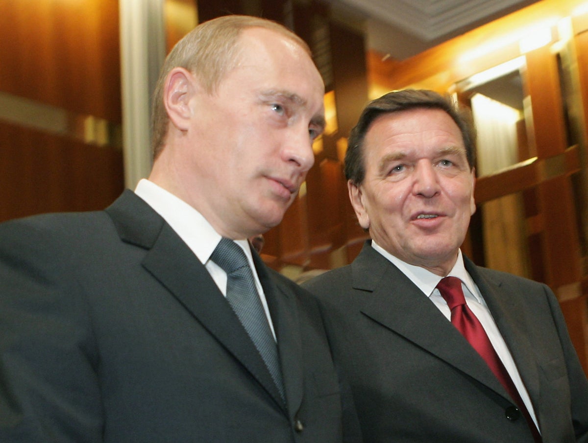 The former German chancellor Putin wants to lead Ukraine peace talks