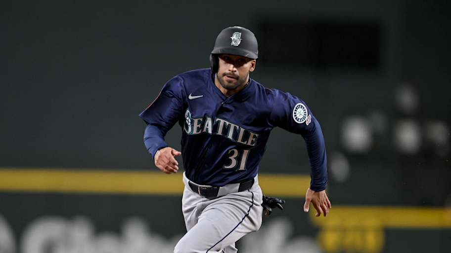 Astros claim Rhylan Thomas from Mariners to bolster injury-hit outfield