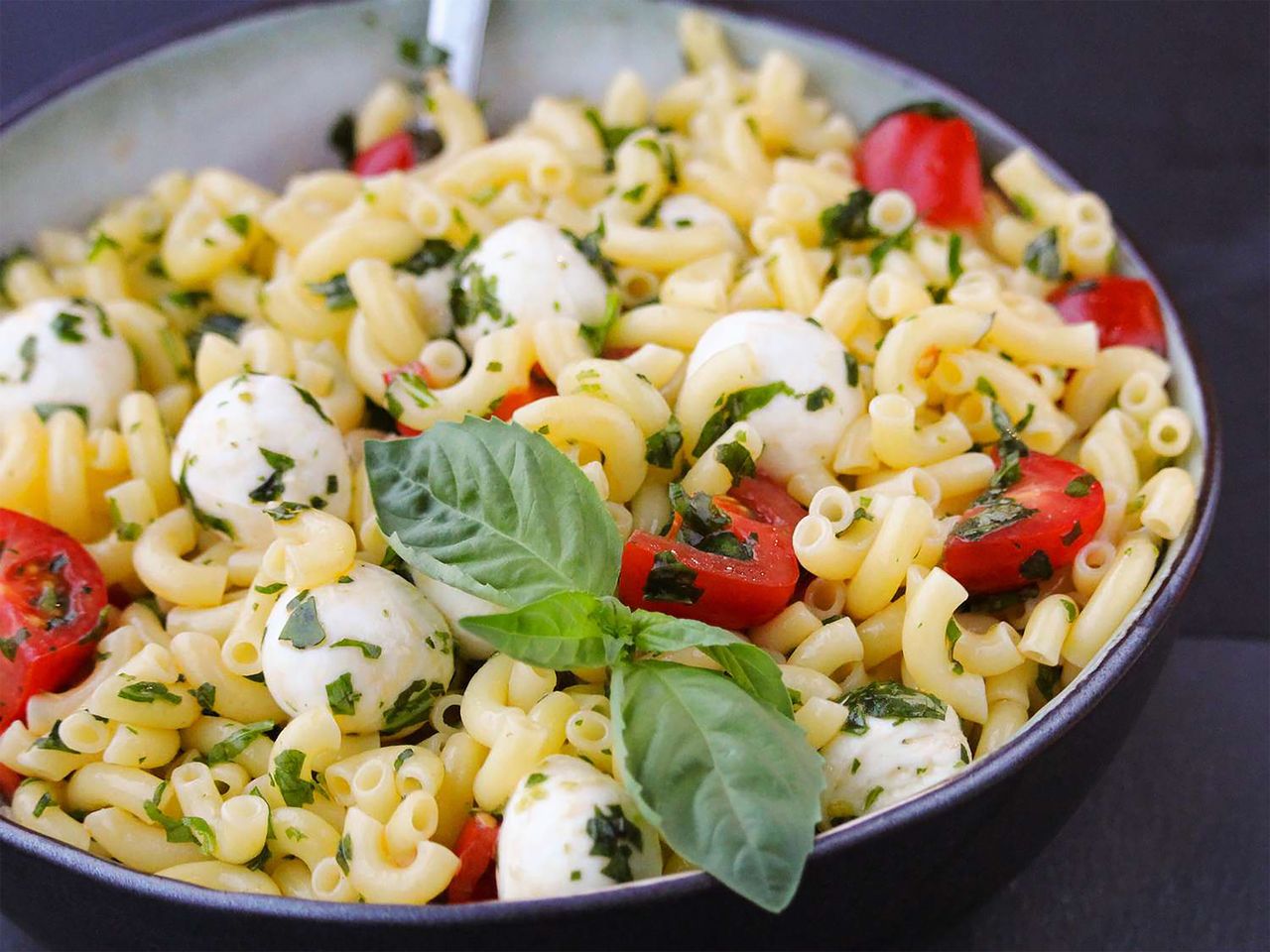 pesto pasta closeup